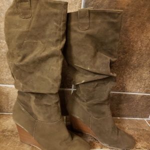 Brown Suede pull on scrunch style wedge boot